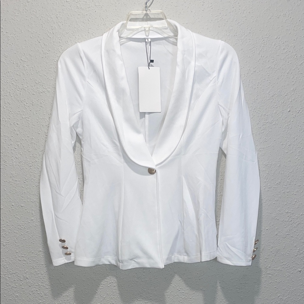 Elegant White Blazer and Pants Set - Picture 4 of 8